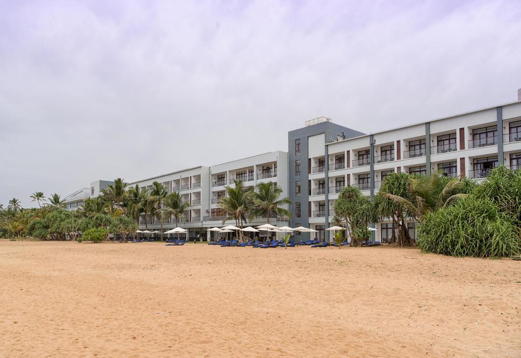 Jie Jie Beach Hotel Wadduwa Buitenkant foto
