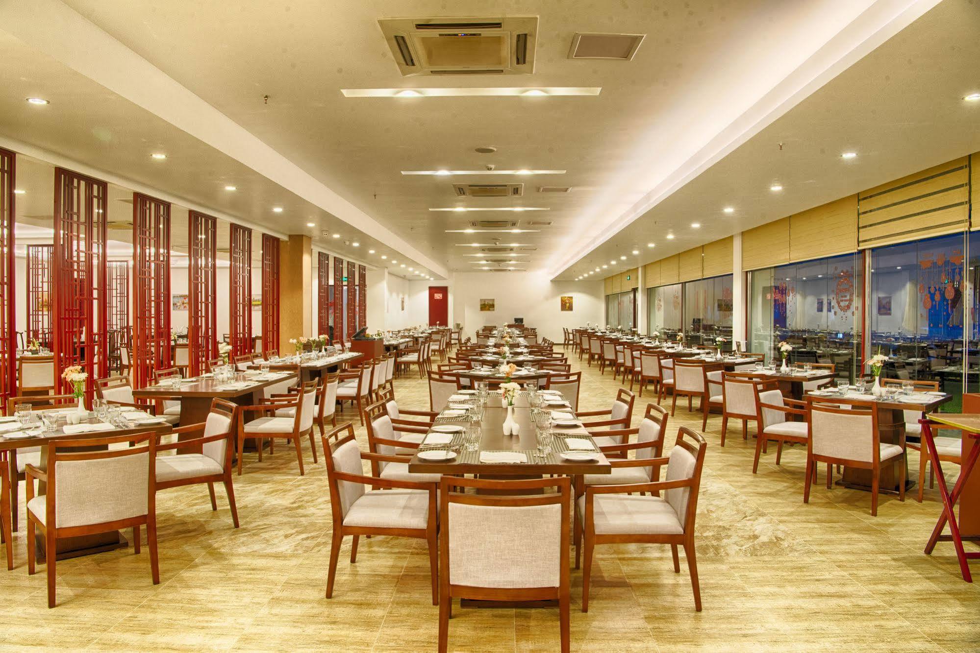 Jie Jie Beach Hotel Wadduwa Buitenkant foto